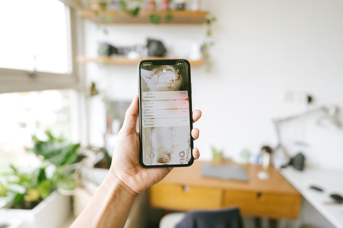 How to move data from Android to iPhone or iPad?